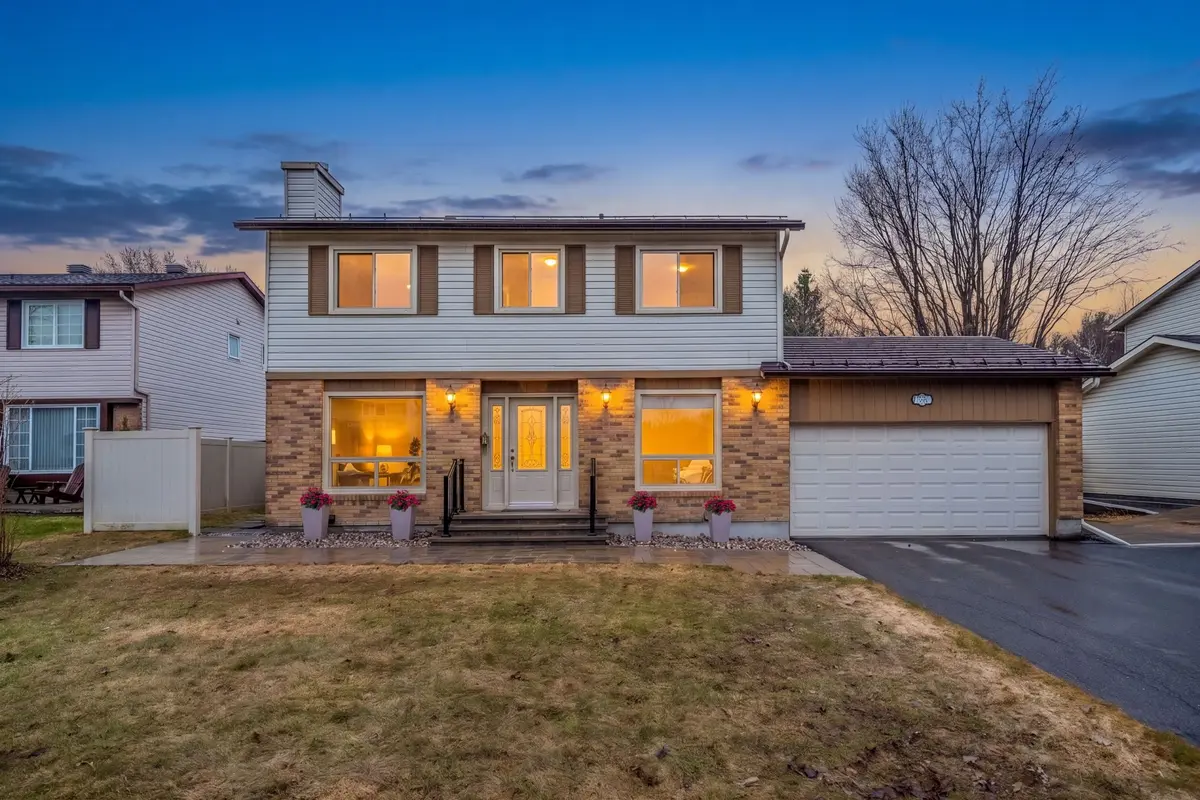256 Hoylake CRES, Orleans - Cumberland And Area, ON K1E 2M8