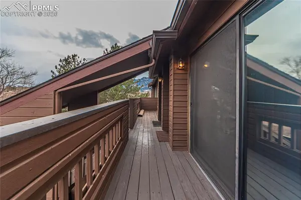 1017 Moorings DR, Colorado Springs, CO 80906