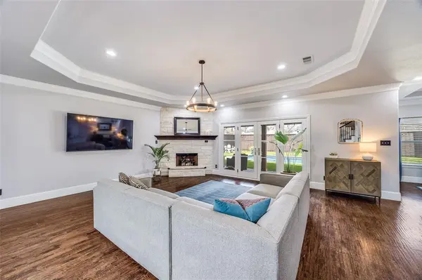 3763 Manana Drive, Dallas, TX 75220