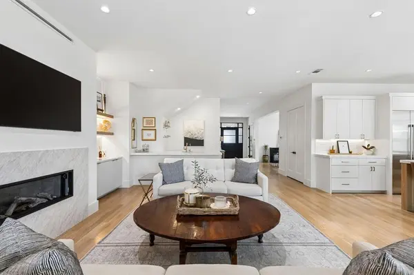 8427 Midway Road, Dallas, TX 75209