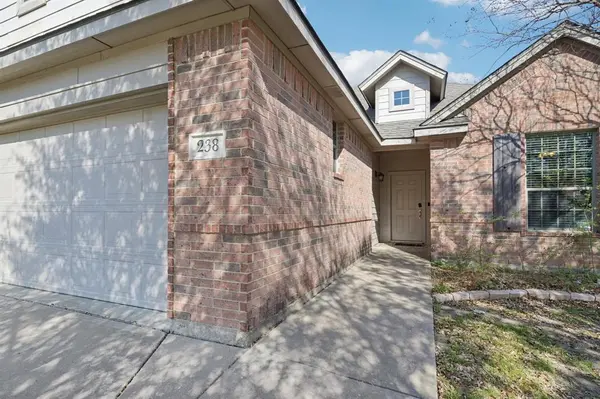 238 Old Spanish Trail, Waxahachie, TX 75167