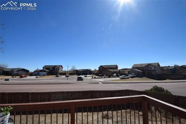 8105 Sedgewick DR, Colorado Springs, CO 80925