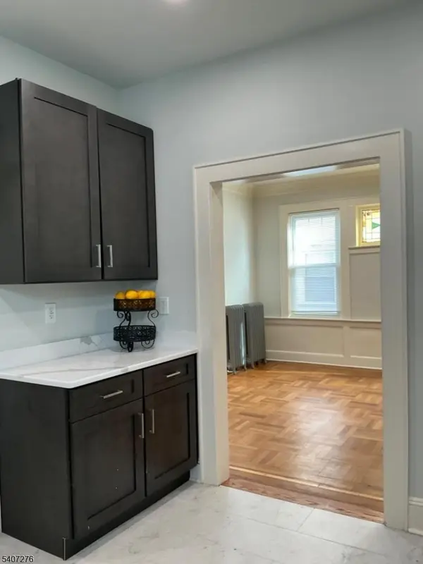 176 Weequahic Ave #1, Newark City, NJ 07112