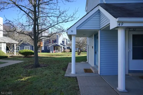 50 Tanglewood Ct, South Brunswick Twp., NJ 08852