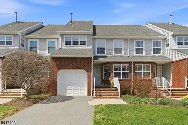 1403 Moonlight Ct, Washington Twp., NJ 07840