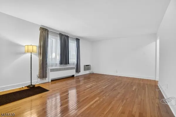 10A Troy Dr #10A, Springfield Twp., NJ 07081