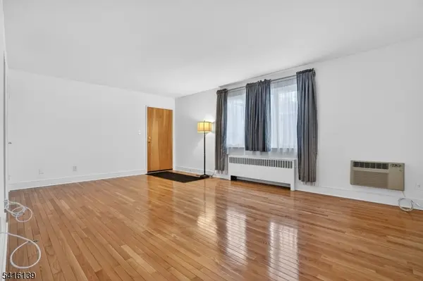 10A Troy Dr #10A, Springfield Twp., NJ 07081