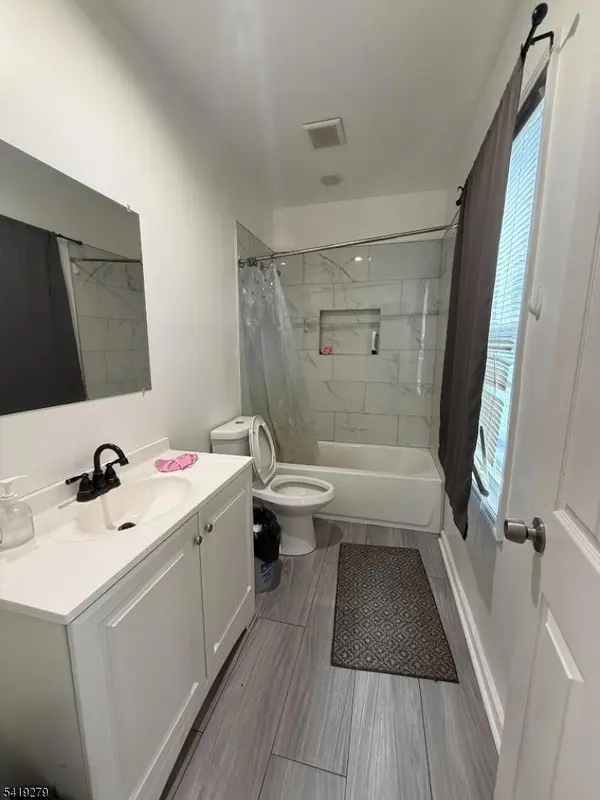 28 Fisher Ave, Bound Brook Boro, NJ 08805