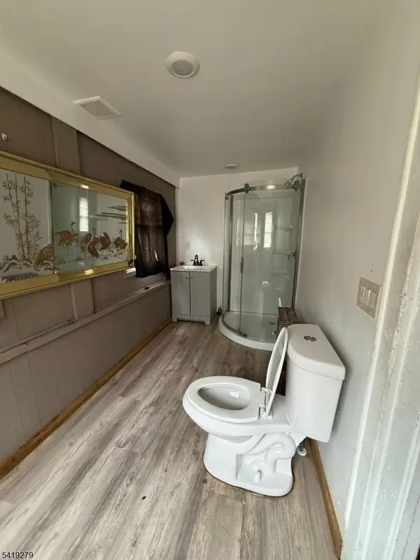 28 Fisher Ave, Bound Brook Boro, NJ 08805