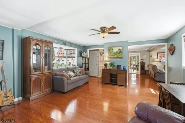 96 Carey Ave, Butler Boro, NJ 07405