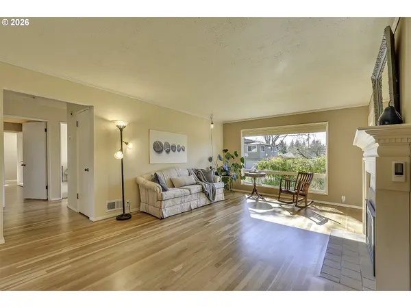 12335 SW FAIRCREST ST, Portland, OR 97225