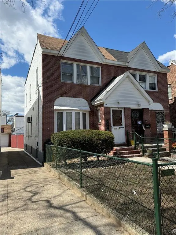 132-20 82nd ST, Ozone Park, NY 11417