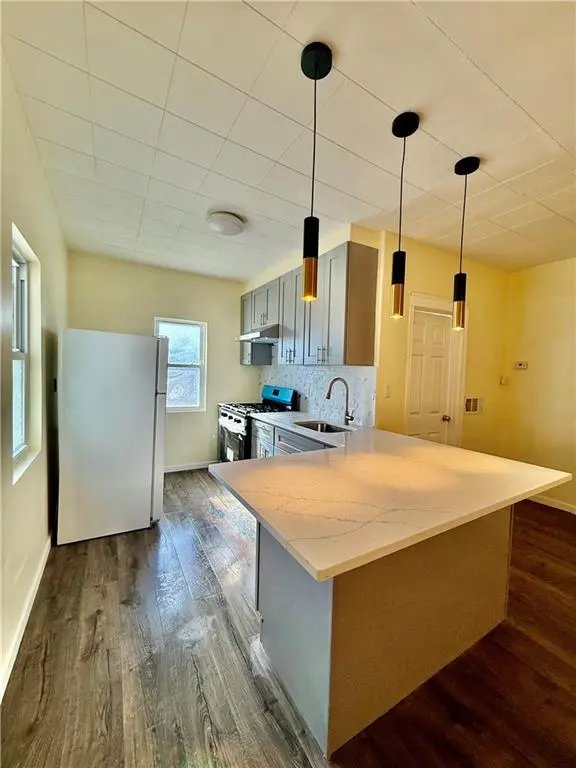 132-20 82nd ST, Ozone Park, NY 11417