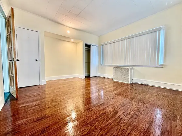 132-20 82nd ST, Ozone Park, NY 11417