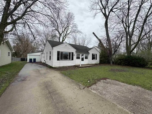 2335 Shattuck RD, Saginaw Twp, MI 48603