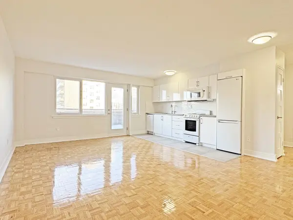 95 Lawton BLVD #601, Toronto C02, ON M4V 1Z8