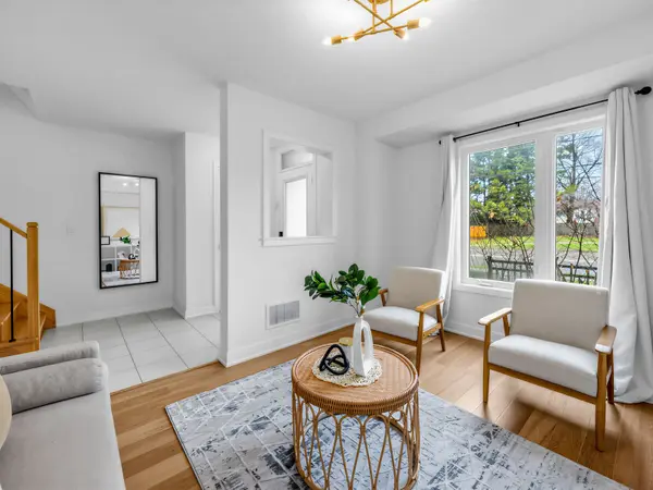 998 Kicking Horse PATH, Oshawa, ON L1J 0B4