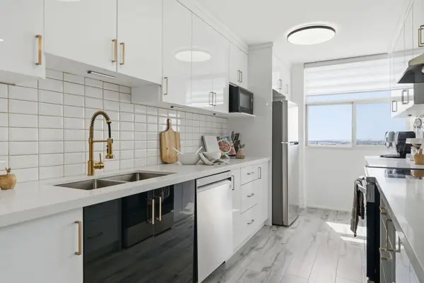 44 Falby CT #1506, Ajax, ON L1S 3L1