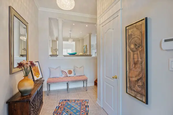 140 Kingsbridge CIR, Vaughan, ON L4J 8P2