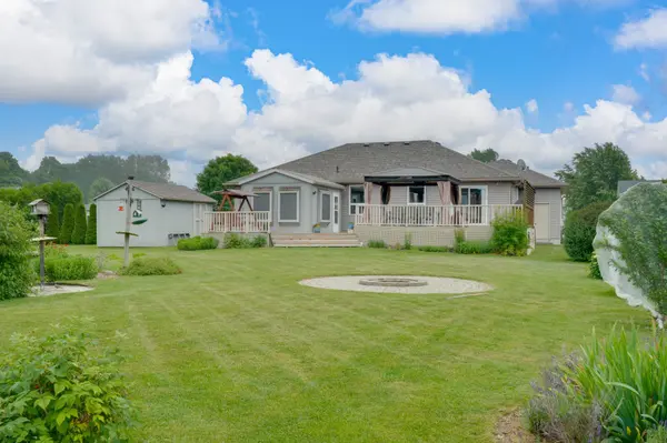 16 O'neill CIR, Springwater, ON L0L 2K0