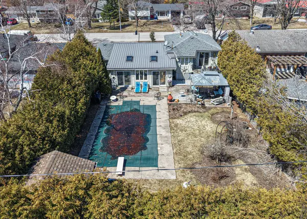 333 Collins DR, Orillia, ON L3V 1E5