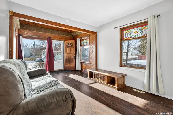 528 Ominica STREET E, Moose Jaw, SK S6H 0H3