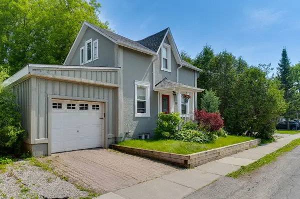 10 Knox ST, Halton Hills, ON L7J 1C7