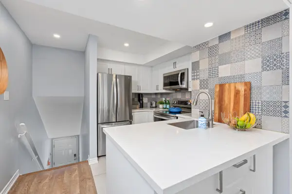 16 Laidlaw ST #929, Toronto W01, ON M6K 1X2