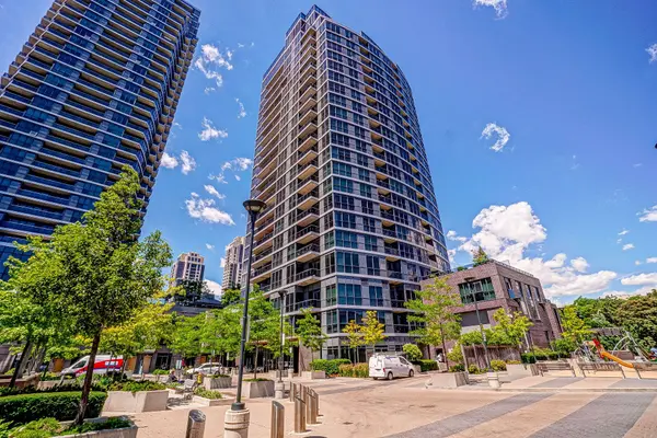 1 Valhalla Inn RD #211, Toronto W08, ON M9B 1S9