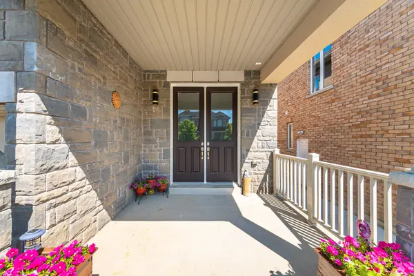 9 Meadowcreek RD, Caledon, ON L7C 3Y9