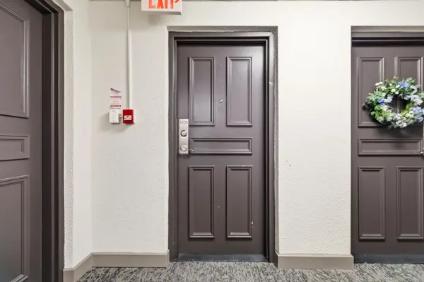 82 Millside DR #1008, Milton, ON L9T 4A1