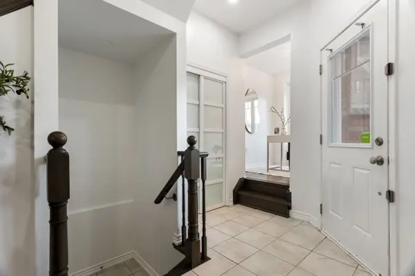 1213 Mulroney HTS, Milton, ON L9E 1B9