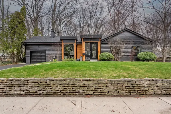 327 Goodram DR, Burlington, ON L7L 2J9