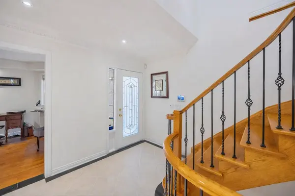 7 Headwater RD, Caledon, ON L7E 2W1