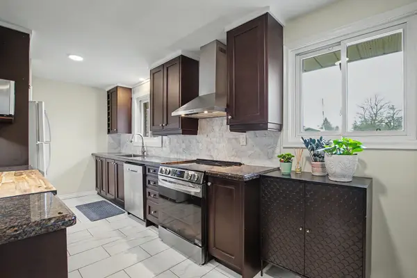 5 Eric CT, Guelph, ON N1E 3Y9