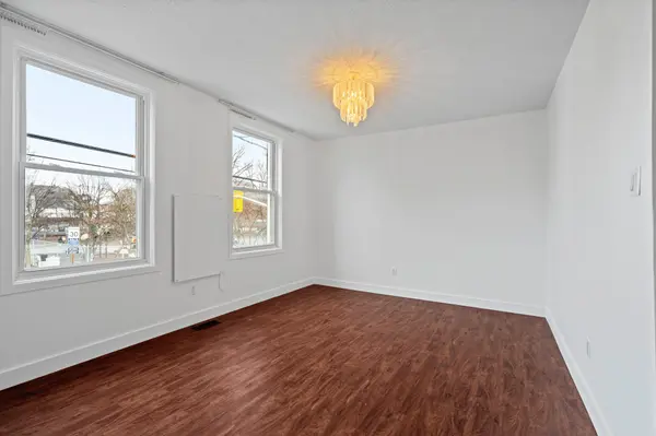 378 Booth ST, West Centre Town, ON K1R 7K6