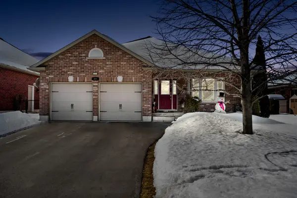 14 Algonquin AVE, Brighton, ON K0K 1H0