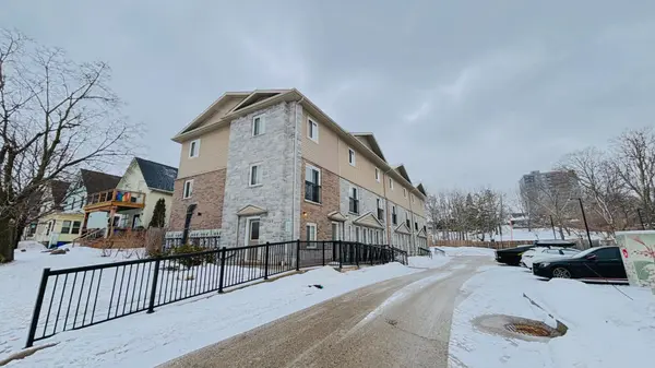 122 Courtland AVE E #6, Kitchener, ON N2G 0B8