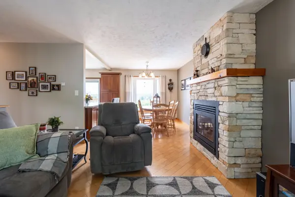 29 Armstrong CRES, Grey Highlands, ON N0C 1H0