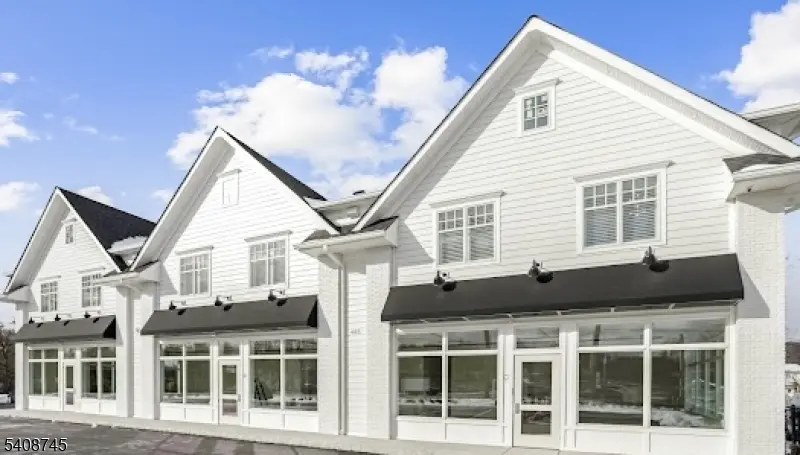 445 Ramapo Valley Road #1, Oakland Boro, NJ 07436