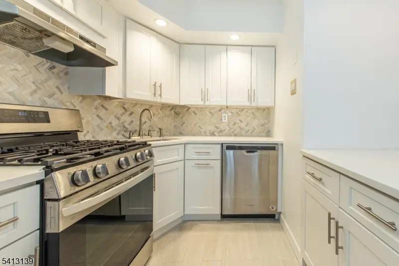 6405 Blvd East #B1, West New York Town, NJ 07093