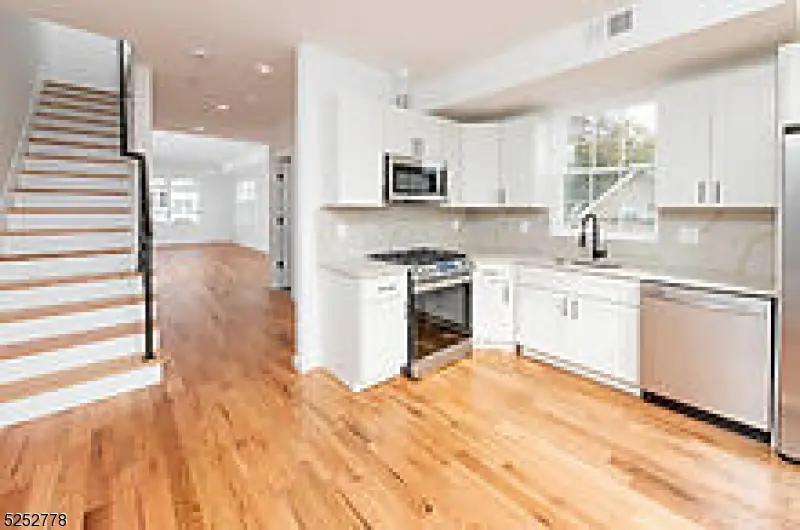 125 Broughton Ave #1, Bloomfield Twp., NJ 07003