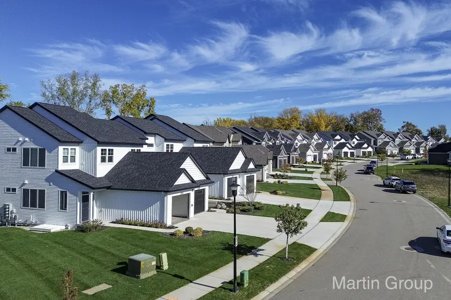 2241 Watertown WAY NE, City Of Grand Rapids, MI 49505