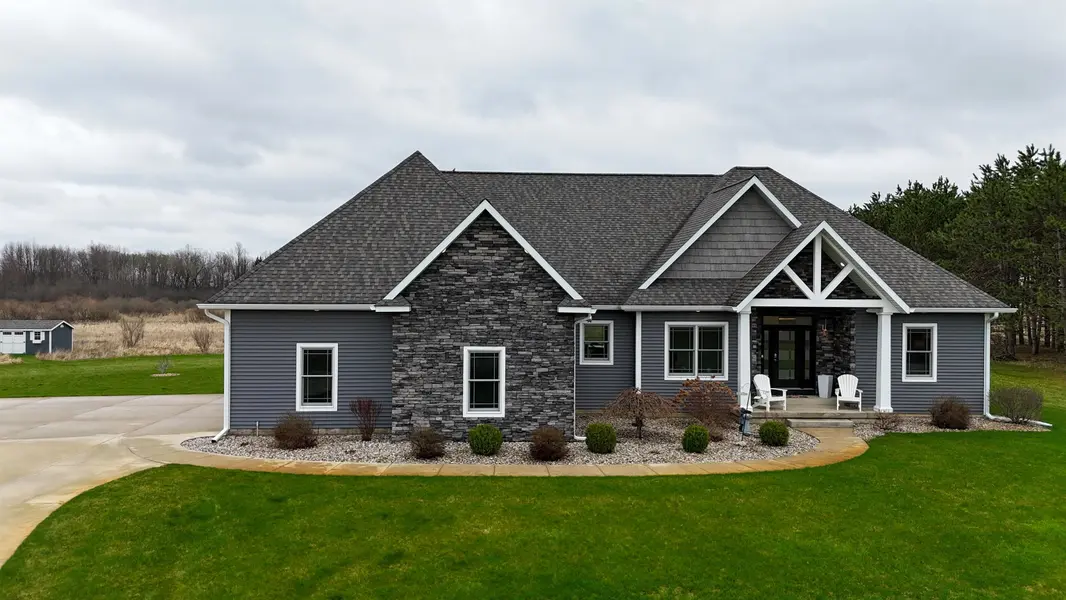 3245 Paddock LN, Union Twp, MI 48858