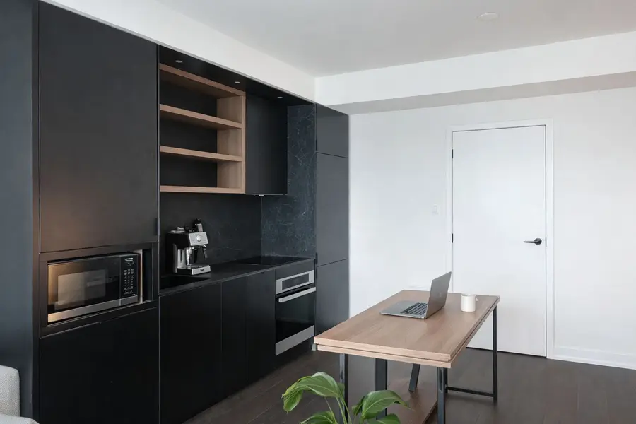 55 Charles ST E #3613, Toronto C08, ON M4Y 0J1