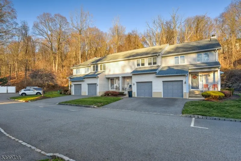 6 Hansen Place #6, Wayne Twp., NJ 07470