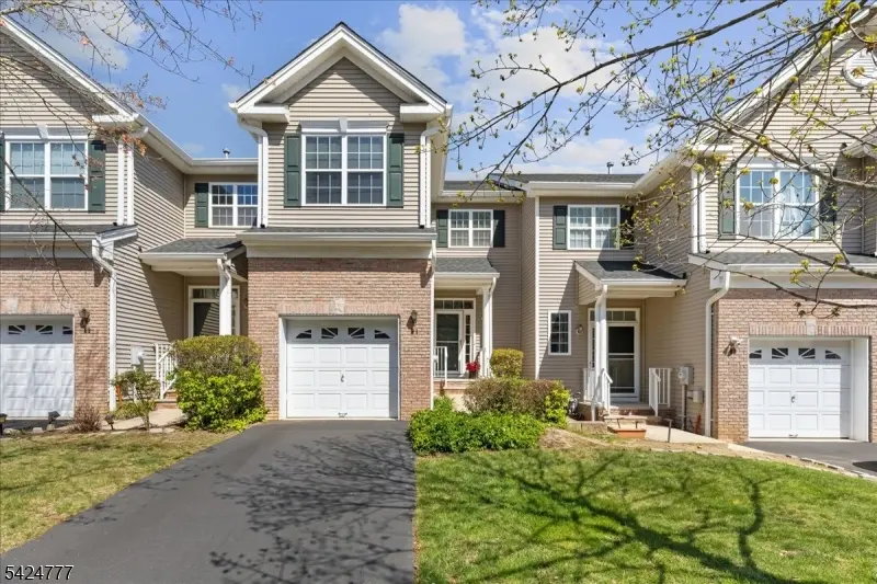 91 Hoover Ave, Montgomery Twp., NJ 08540