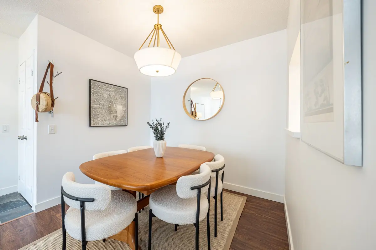 284 Bloor ST W #608, Toronto C02, ON M5S 3B8