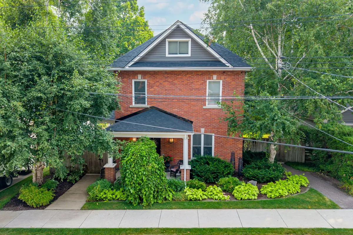 325 Third ST, Midland, ON L4R 3S6