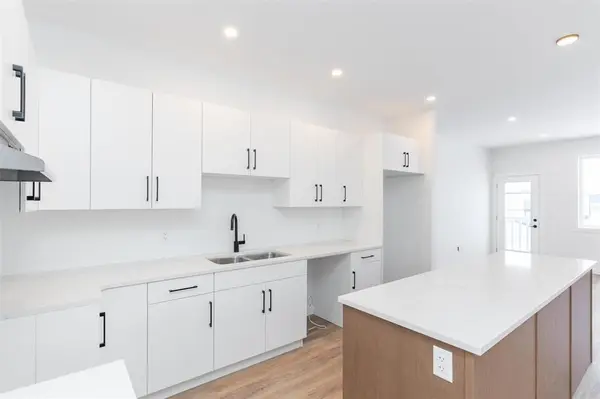 100 Grande Pointe Meadows BLVD, Grande Pointe, MB R5A 0C8